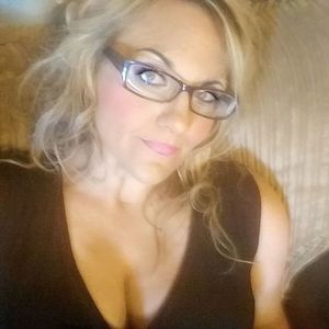 Meet your Posher, Lindsey